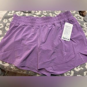 Lululemon track that MR shorts 5 inch lined